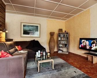 barrier-free, senior-friendly apartment - Jarmen - Soggiorno