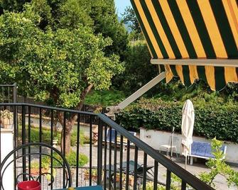 B&b Massico Apartments - Sant'Agnello - Balcony