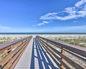 Walk to Beach: Hilton Head Island Resort Gem - Hilton Head Island - Beach