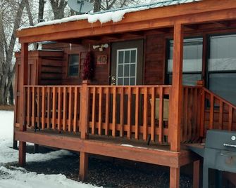 Chama River Bend Lodge - Chama - Patio