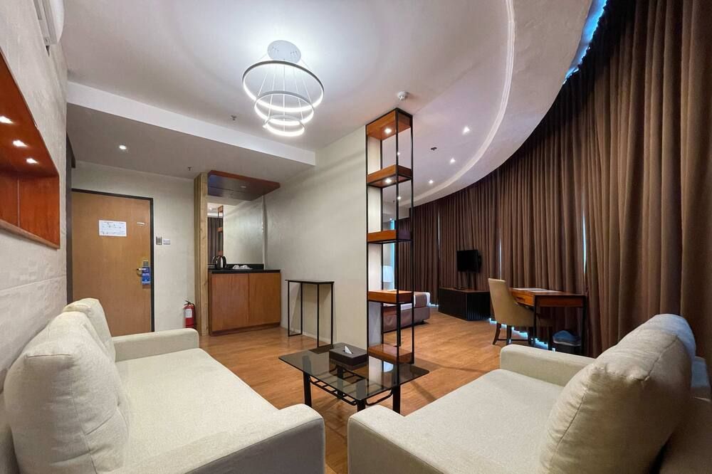 ذا جولدن بيك هوتل آند سويتس بويرد باي كوكوتل