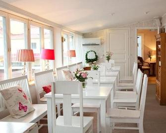 Pariisin Ville - Porvoo - Dining room