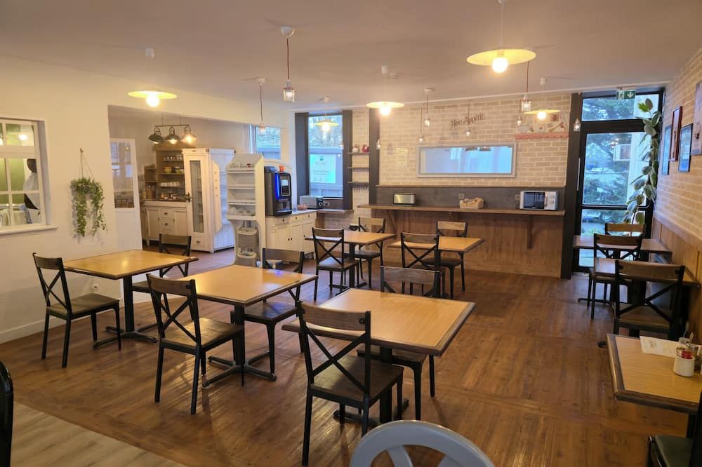 Come Inn - פואטייה - מסעדה