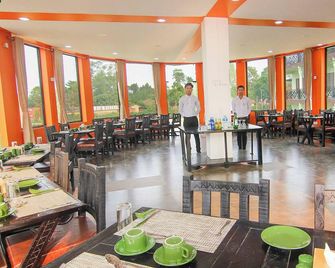 Mother Nature Resort - Sauraha - Restaurang