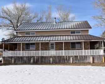 The Ranch House Retreat - Alton - Edificio