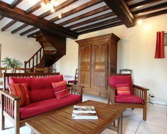 Gite Tocqueville, 3 Bedrooms, 7 Persons - Tocqueville - Sala de estar