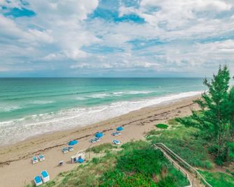 Two Bedroom, Ocean Front, Luxury Condo, Jensen Beach, Fl 3974483 - Jensen Beach - Playa