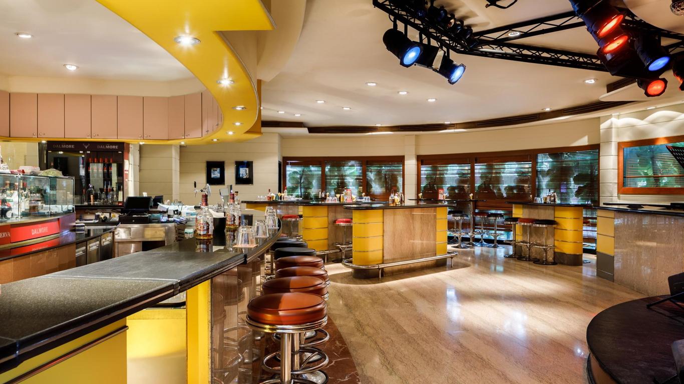 Copthorne King's Hotel Singapore on Havelock