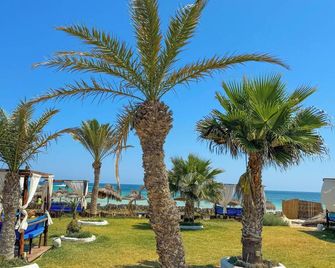 Hotel de charme et SPA Dar El Bhar - Midoun - Vista del exterior