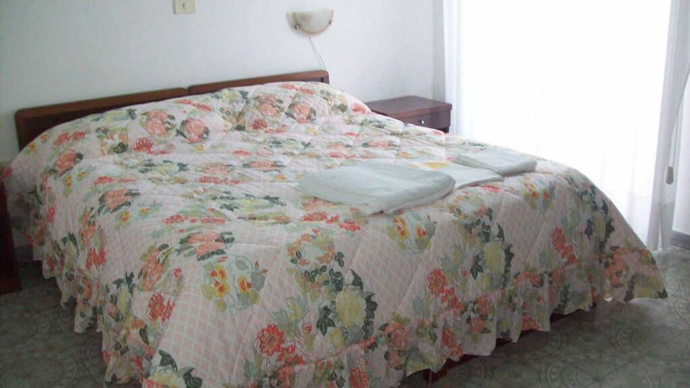 أوتيل كالابريا