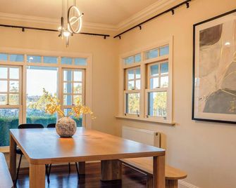 Kinstead Mansion - Your exclusive modern country escape - Warragul - Essbereich