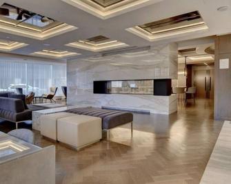 Panoramic View - 2 bed 2 bath 47th floor - Montreal - Lobby