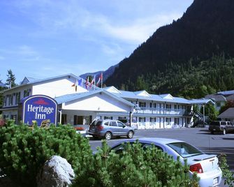 Heritage Inn - Гоп - Будівля