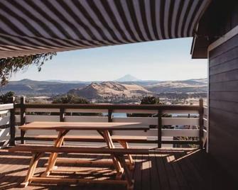 E+H House-Views! Fast Wifi & Pet friendly! - Dallesport - Balcony