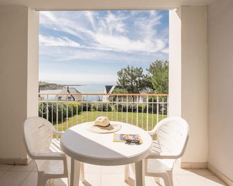 Résidence Lagrange Vacances Les Terrasses de l'Océan - Audierne - Balkon