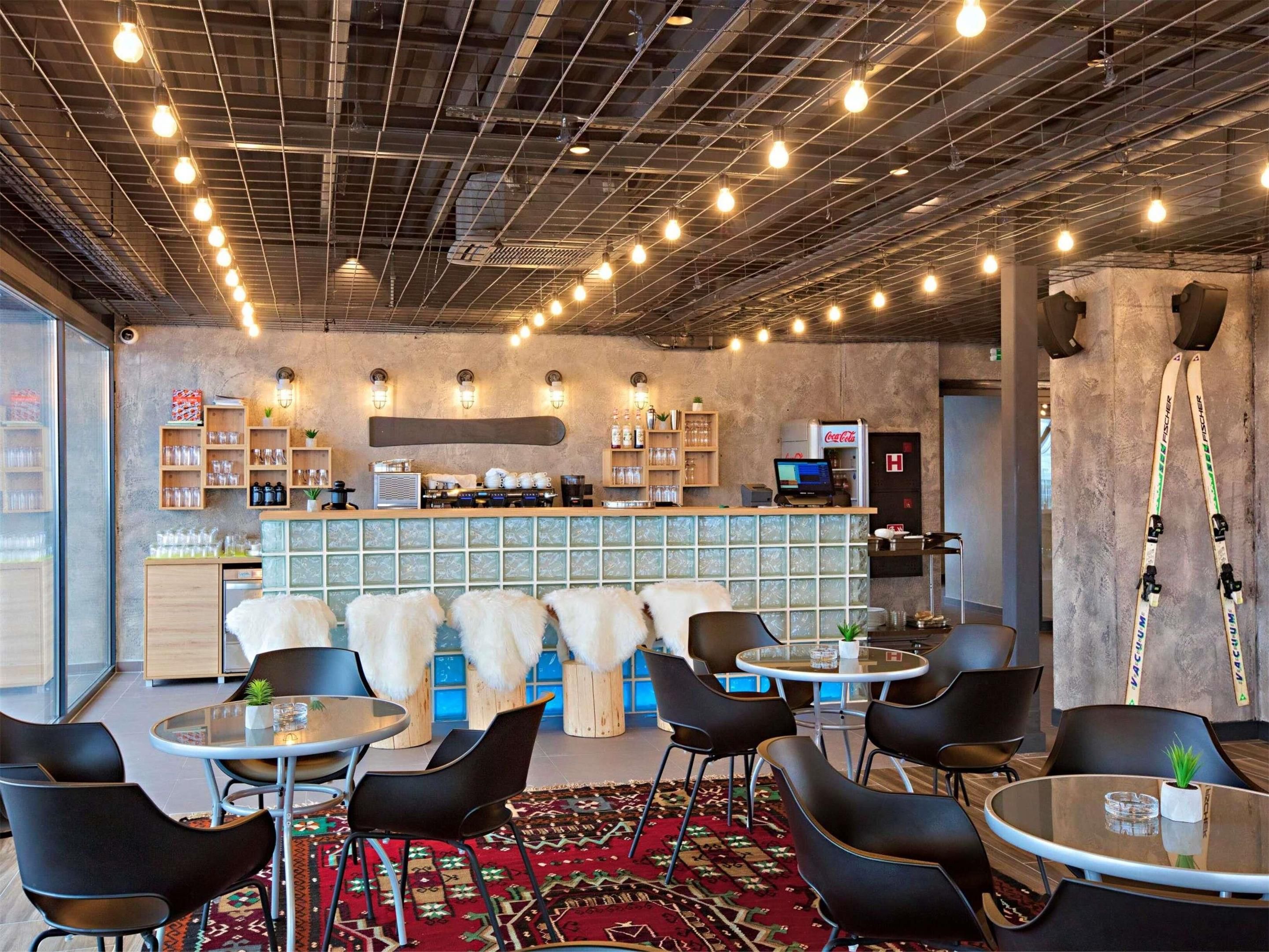 ibis Styles Sarajevo - סרייבו - בר