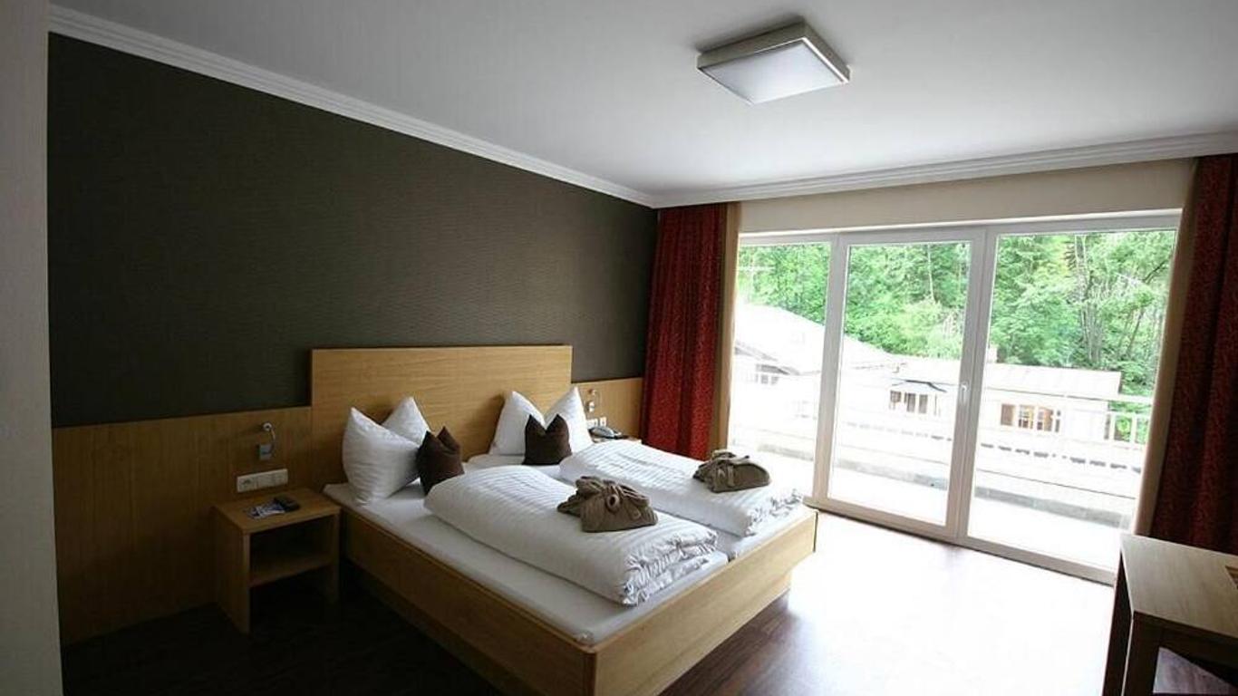 Hotel Herzblut - Joker card included in summer