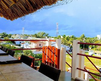 Yocamatsu - Caye Caulker