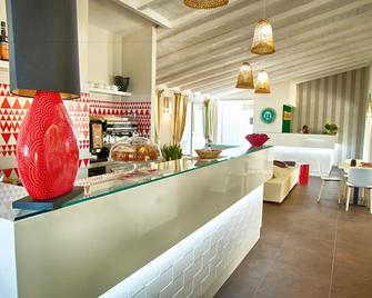 艾連霍斯飯店 - 普拉(薩丁島) - 酒吧