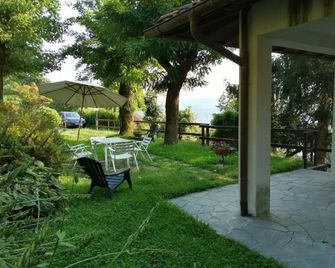 Balconata sul lago - Ameno - Patio