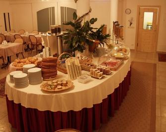Hotel Schopfenhof - Dobbiaco/Toblach - Buffet