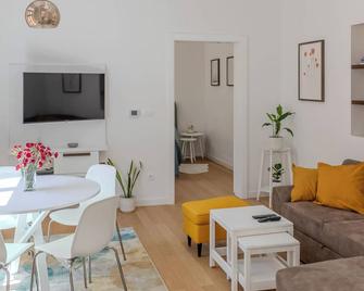 Apartment Nikola 4 - Zagreb - Wohnzimmer
