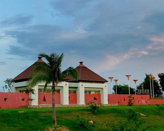 The Thingaha Nay Pyi Taw - Nay Pyi Taw - Будівля