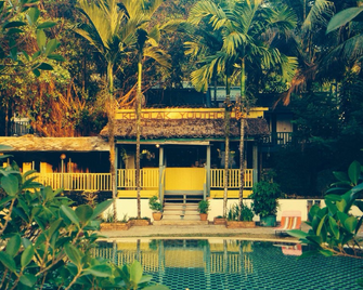 Sunshine Inn Resort - Khao Lak - Piscina