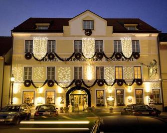 Hotel & Restaurant Stern - Gmund (Bassa Austria) - Edificio