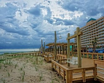 Courtyard by Marriott Carolina Beach Oceanfront - Carolina Beach - Gebouw