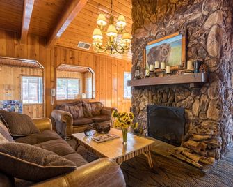 Big Bear Frontier - Big Bear Lake - Vardagsrum