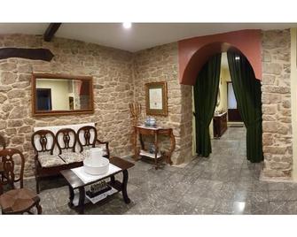 Comfortable stone house, near Pamplona and 100 m from the medieval enclosure - Tafalla - Sala