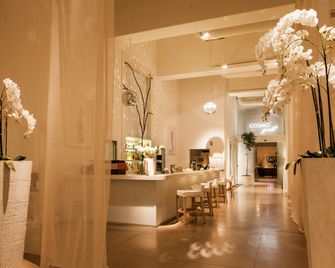 Cosmo Hotel Palace - Cinisello Balsamo - Recepción