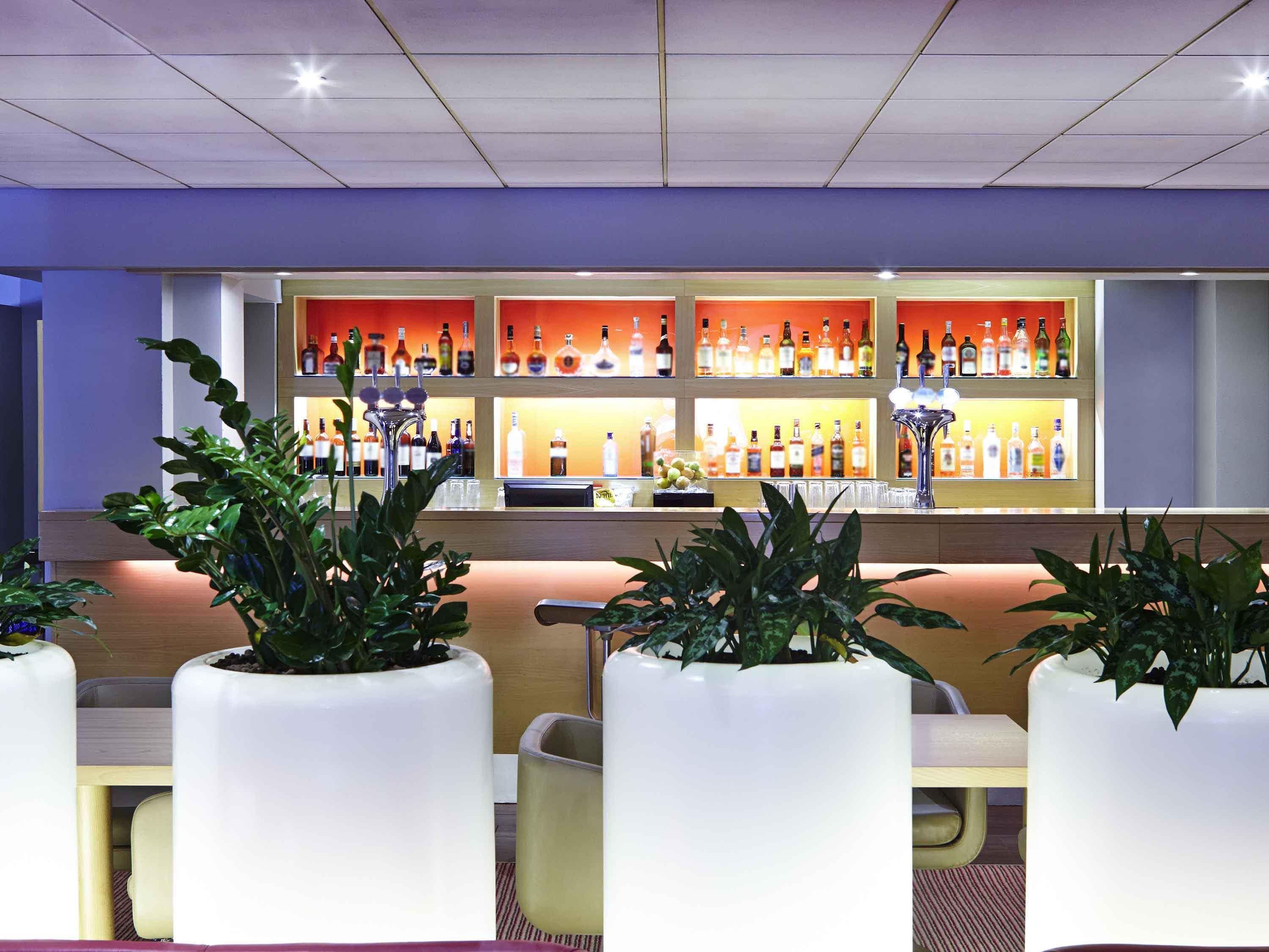 Novotel Wolverhampton - Wolverhampton - Bar