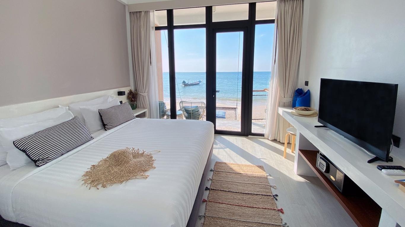 Blue Tao Beach Hotel - Sha Plus