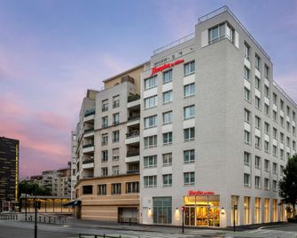 Hampton by Hilton Paris Saint Ouen - Saint-Ouen - Budova