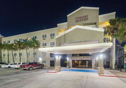 Comfort Suites South Padre Island 35 2 3 3 South Padre Island Hotel Deals Reviews Kayak