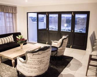 La Riviera Guesthouse - Aliwal North - Sala de estar