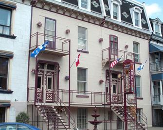 Econohotel Montreal - Montreal - Building