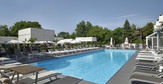North Star Continental Resort - Timisoara - Bể bơi