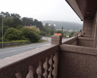 هوتل أفيون باي بوسش هوتلز - فيغو - شرفة