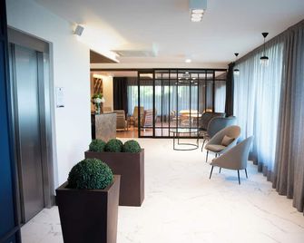 Hotel Avenida - La Coruña - Sala de estar