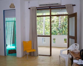 Feel Beach Apartments - Kalutara