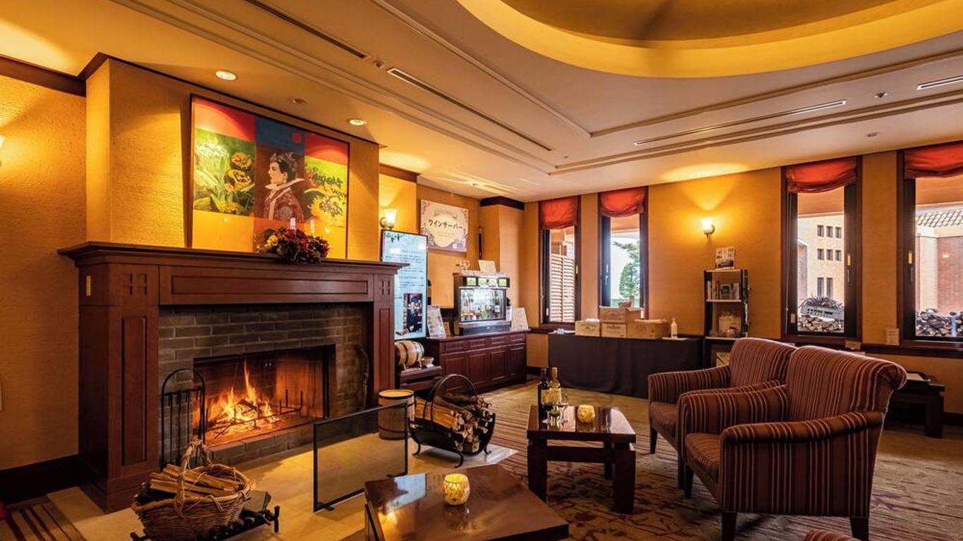 Fruit Park Fujiya Hotel