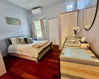 Cozy 2-bedroom apartment in enjoyable Sandys with AC, WiFi - Sandys - Bedroom