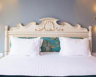 SunGarden Golf & SPA Resort - קלוז'-נאפוקה - חדר שינה