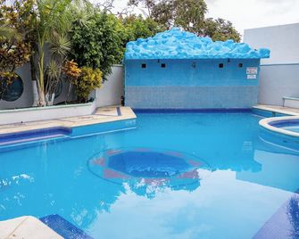 OYO Hotel Marías,aeropuerto Internacional De Chetumal - Chetumal - Piscina