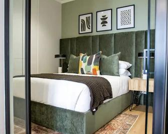 Executive Apartment at Ellipse Waterfall - Midrand - Bedroom