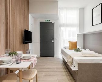 Charming Madrid Castilla V - Studio for 3 people - Madrid - Sala