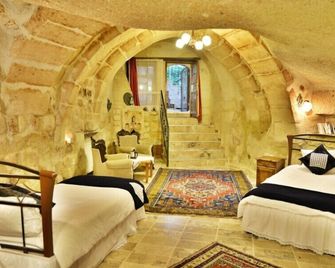 Heaven Cave House - Razziya Evi - אורגופ - חדר שינה